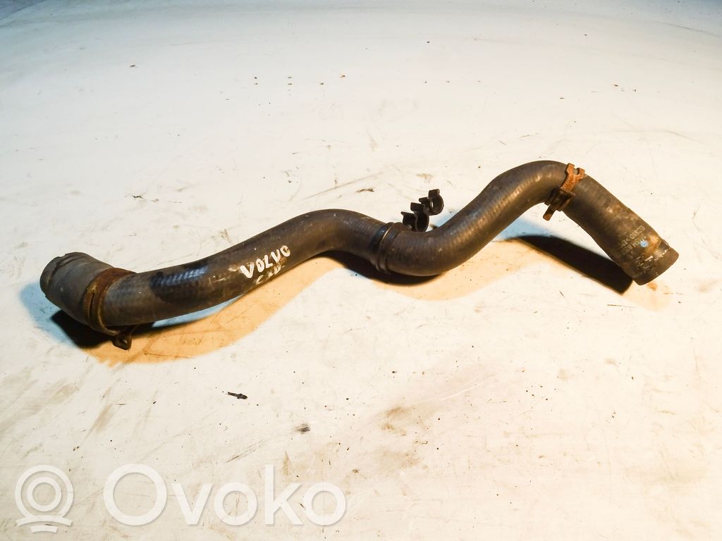 Volvo C30 Conductă/furtun lichid de răcire motor 