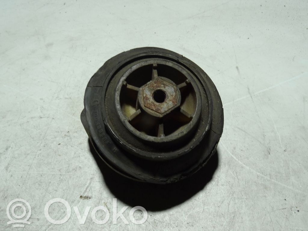 Audi A8 S8 D2 4D Engine mount bracket 