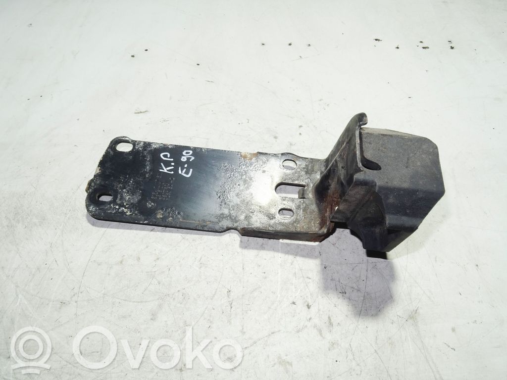 BMW 3 E90 E91 Radiator mount bracket 