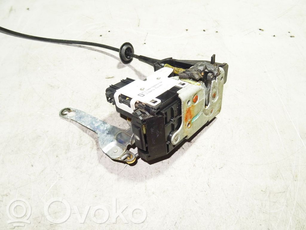 Jaguar S-Type Takaoven lukko 