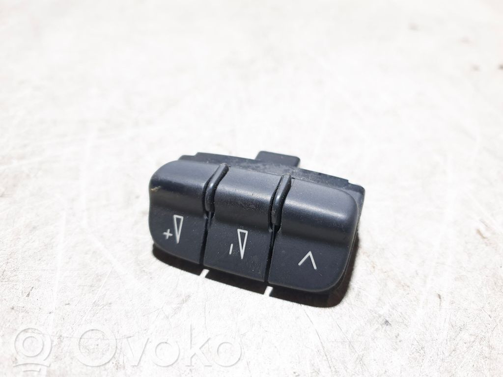 Audi A6 S6 C5 4B Steering wheel buttons/switches 