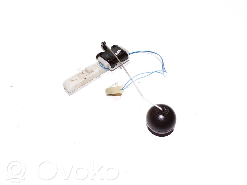 Audi Q7 4L Sensor de nivel de combustible 