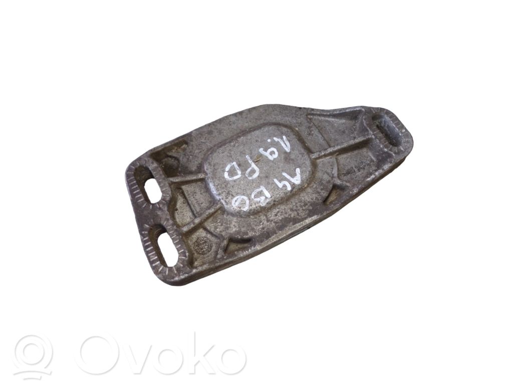 Audi A4 S4 B6 8E 8H Engine mounting bracket 