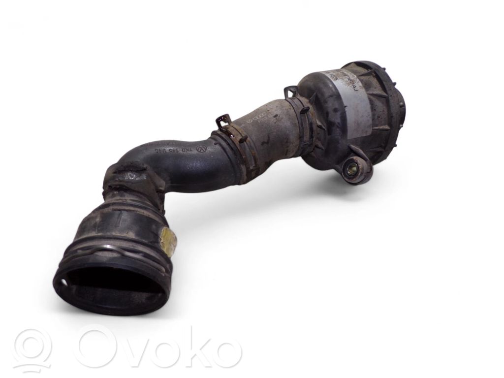Volkswagen Golf V Engine coolant pipe/hose 