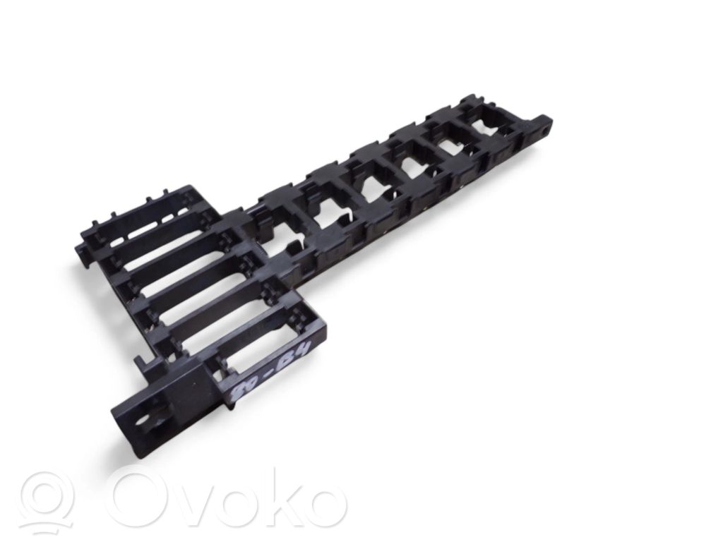 Autres unités de commande / modules   8A1937503A