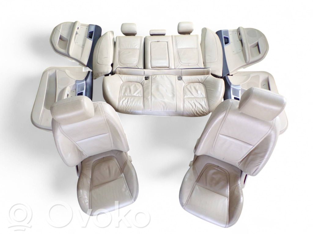 Interior set