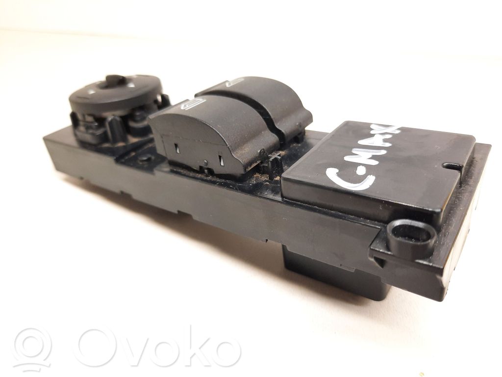 Electric window control switch   03168002,K808X