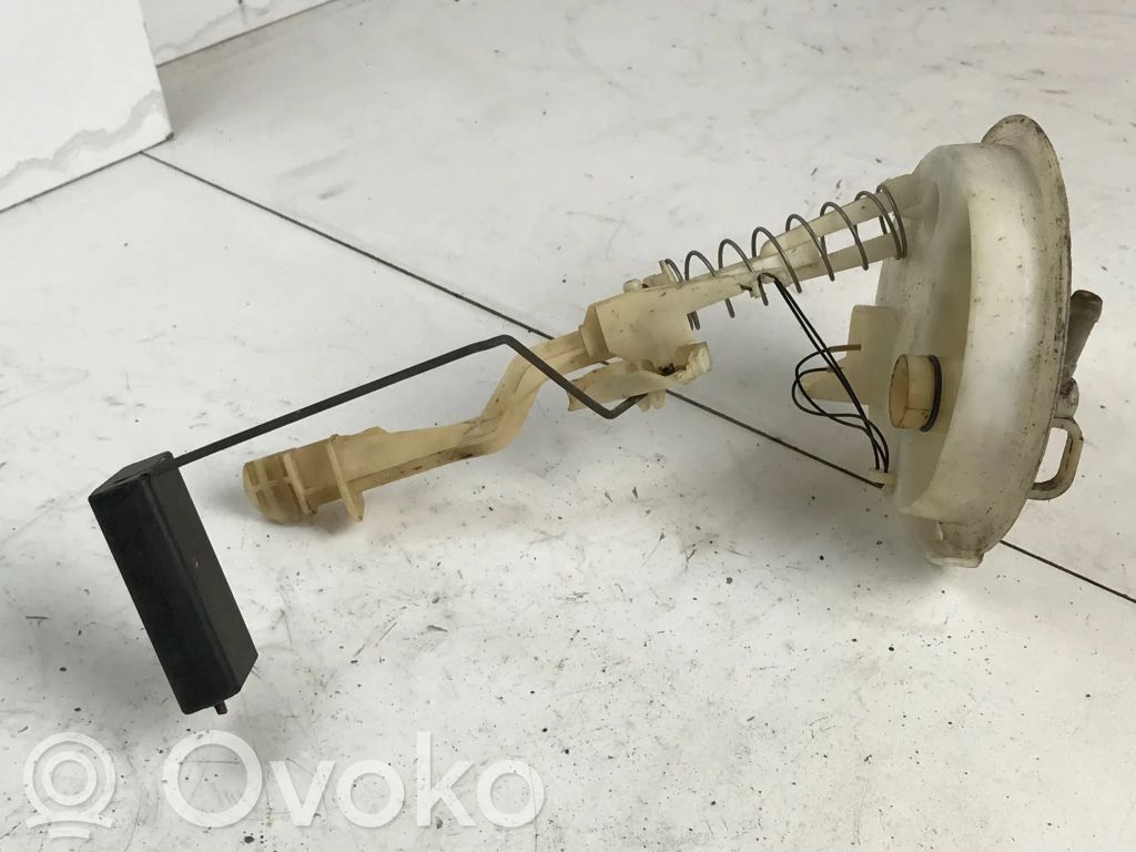 BMW 5 E39 Fuel level sensor 