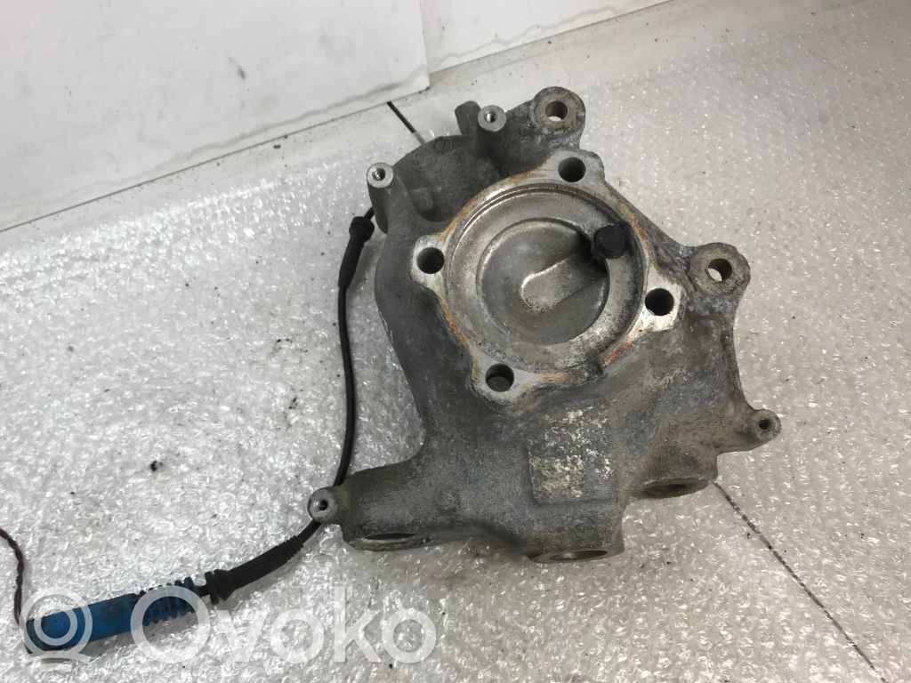 BMW 5 E39 Priekšējā riteņa rumbas vārpstas šarnīrs (stupica, capfa) 
