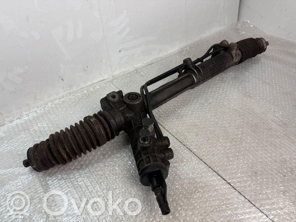BMW 5 E39 Vairo kolonėle 