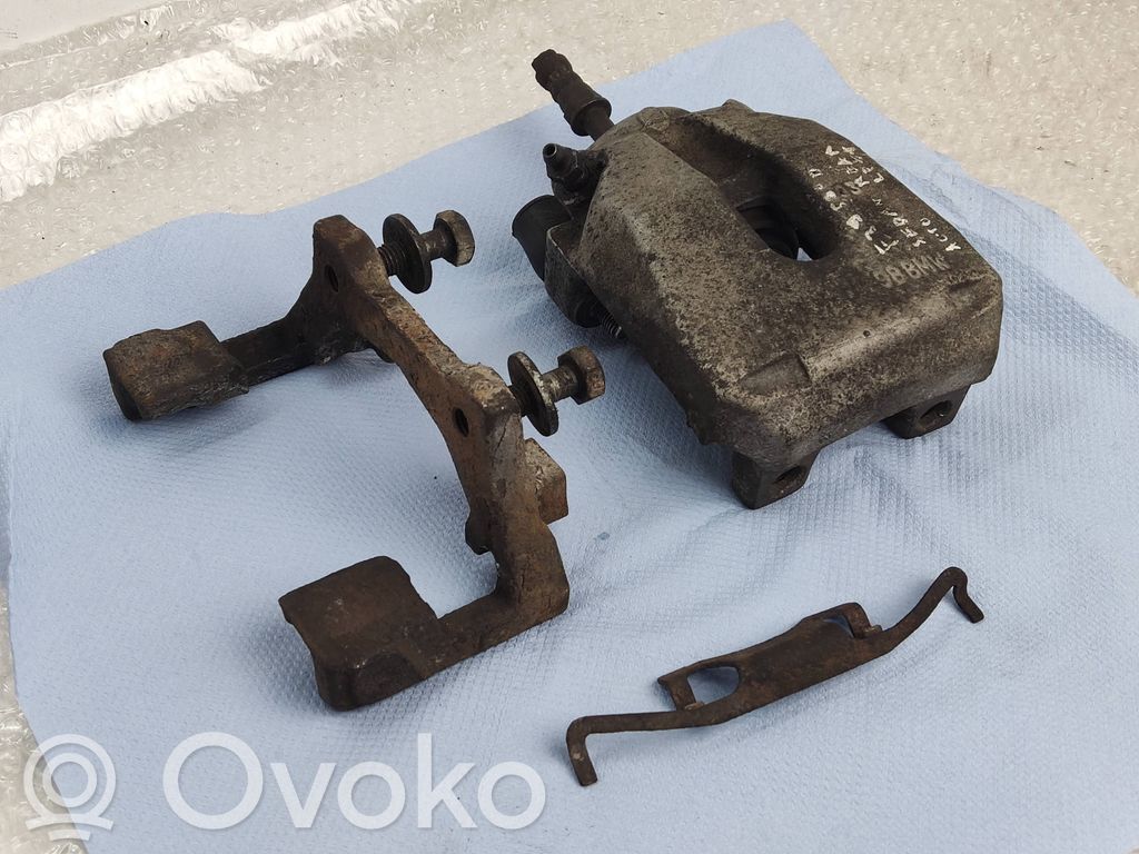BMW 5 E39 Задний суппорт 