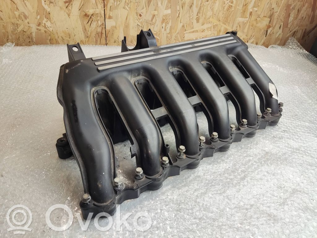 BMW 5 E39 Intake manifold 