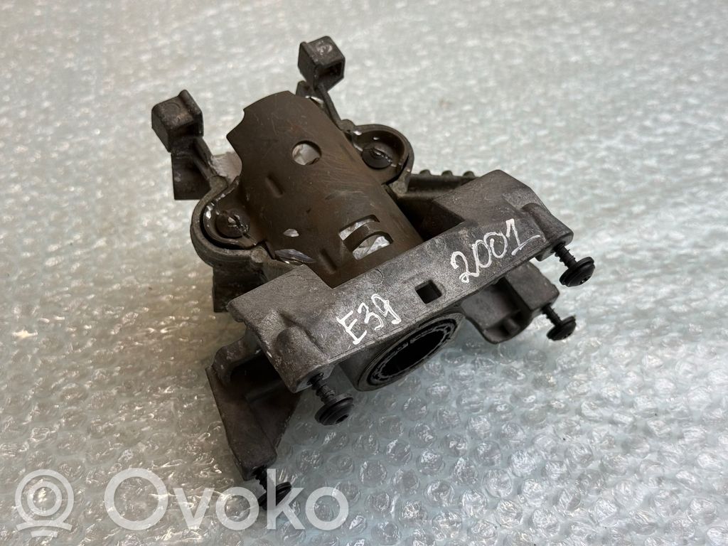 BMW 5 E39 Steering wheel axle 