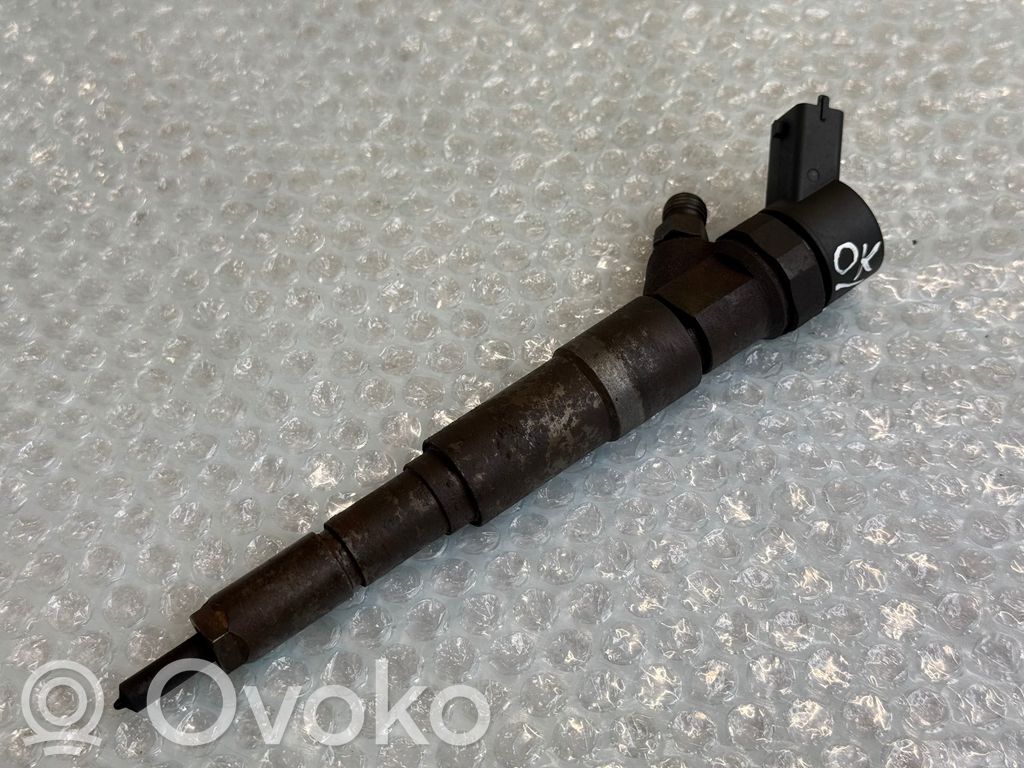 BMW 5 E39 Fuel injector 