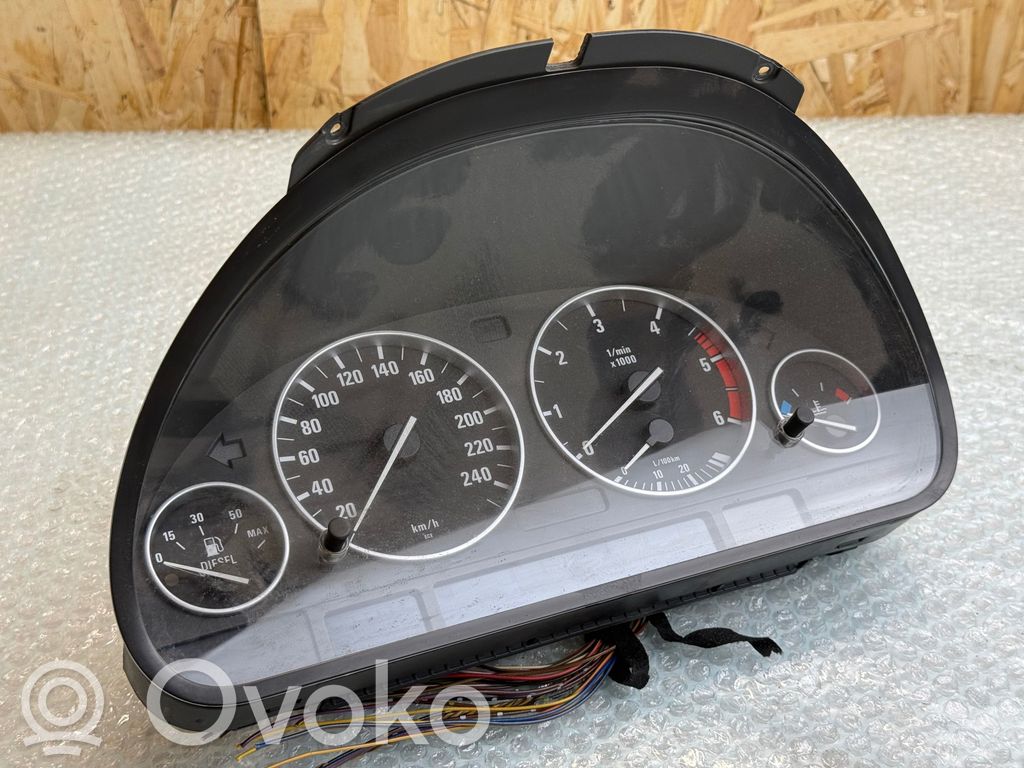 BMW 5 E39 Speedometer (instrument cluster) 