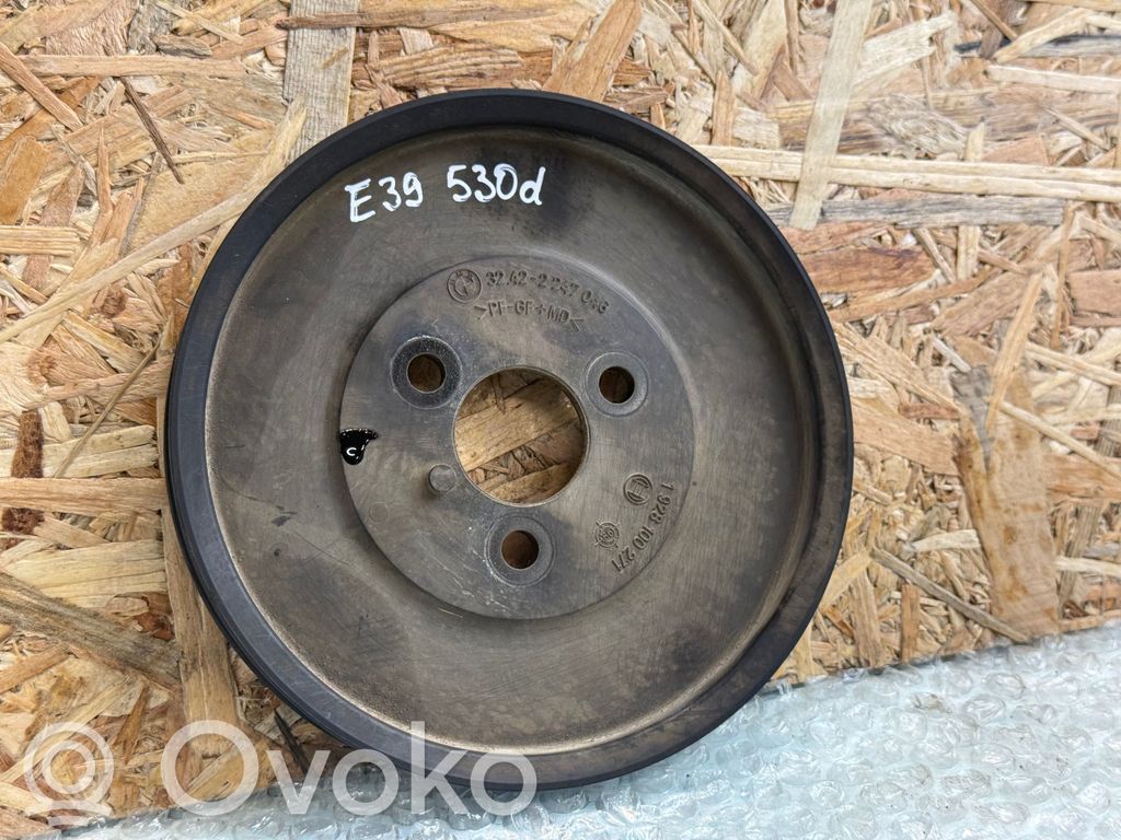 BMW 5 E39 Power steering pump pulley 