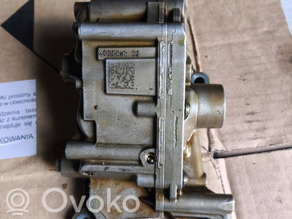 BMW 5 F10 F11 Oil pump 