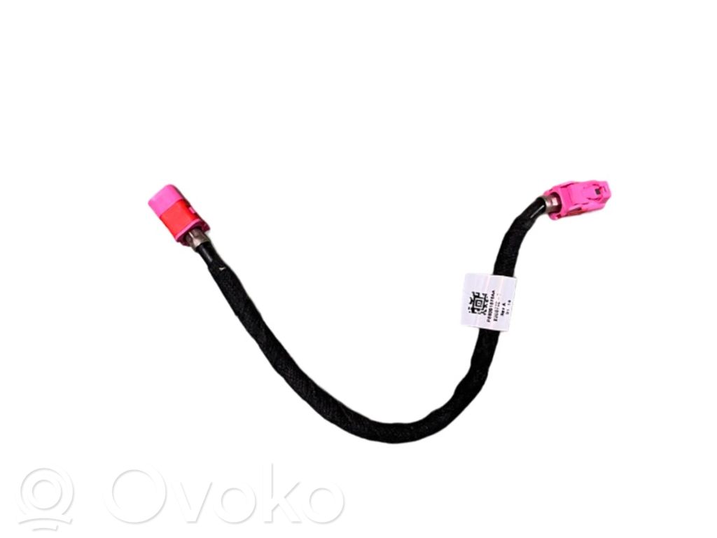 Radion pystyantenni   68351676AA,P68351676AA