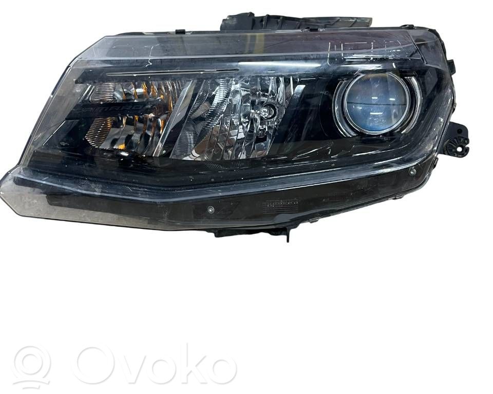 Chevrolet Camaro Lampa przednia 