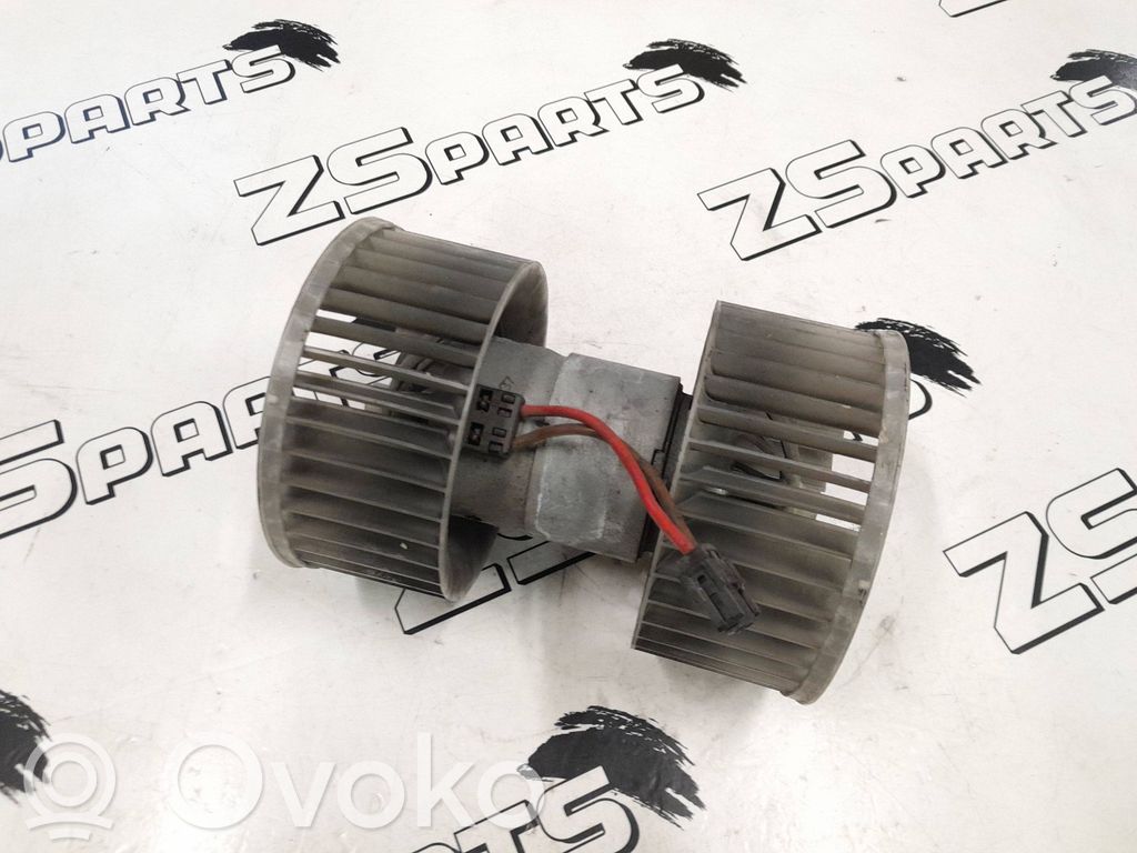 Heizungslüfter   0130101103