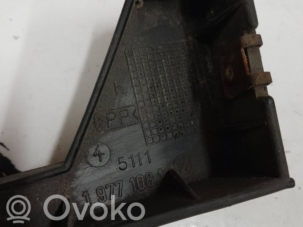BMW 3 E36 Headlight/headlamp mounting bracket 