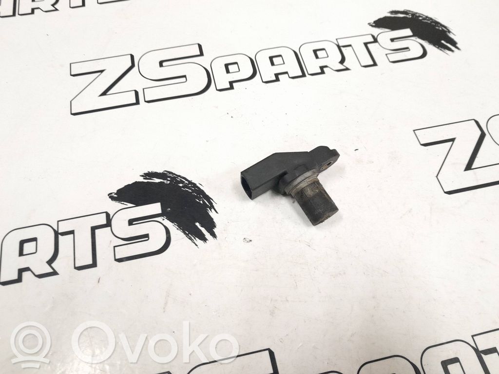 BMW 5 E39 Camshaft speed sensor 