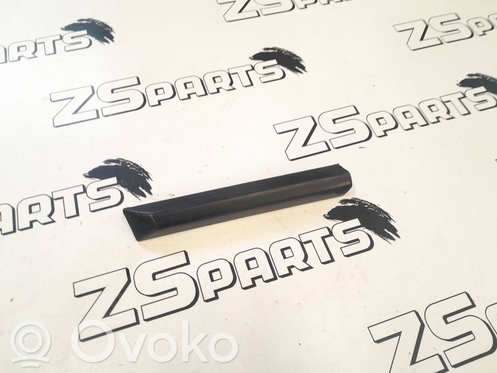 BMW 3 E36 Lokasuojan lista (muoto) 