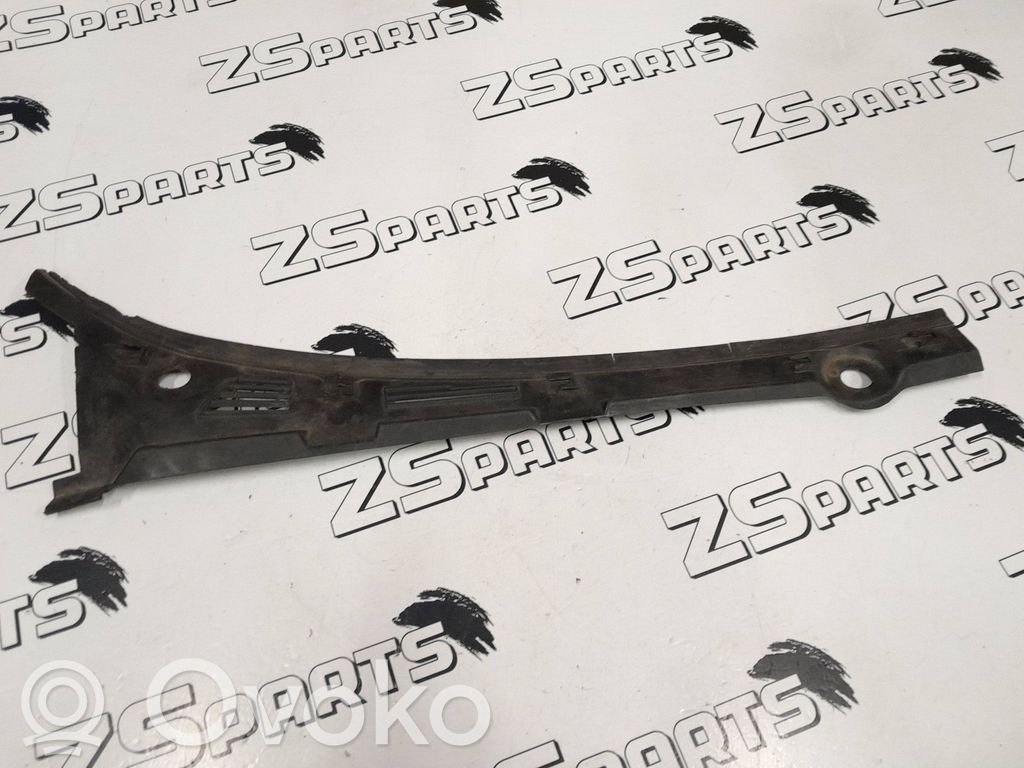 Windshield trim   1960843