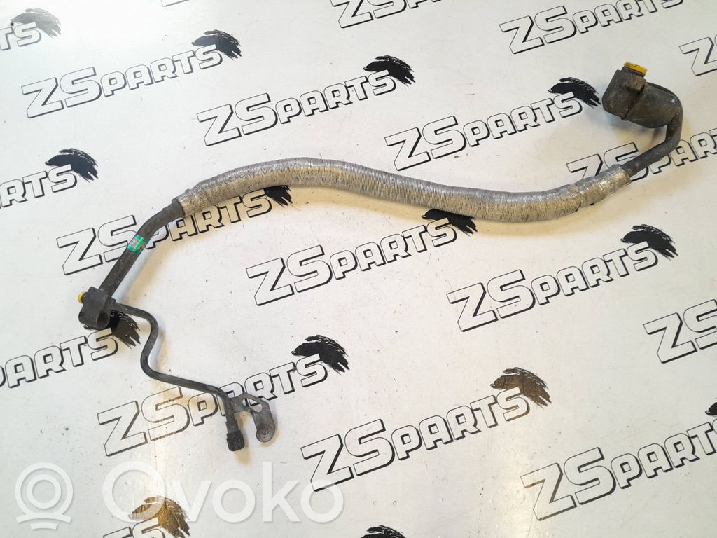 BMW 3 E46 Ilmastointilaitteen putki (A/C) 
