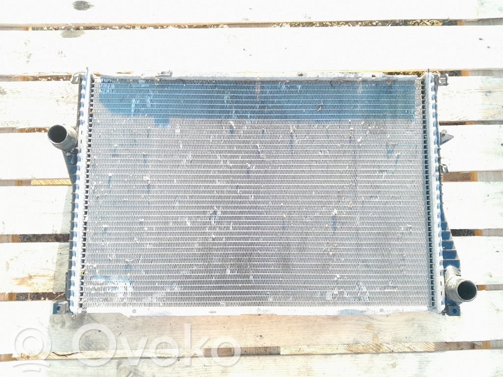 BMW 5 E39 Coolant radiator 