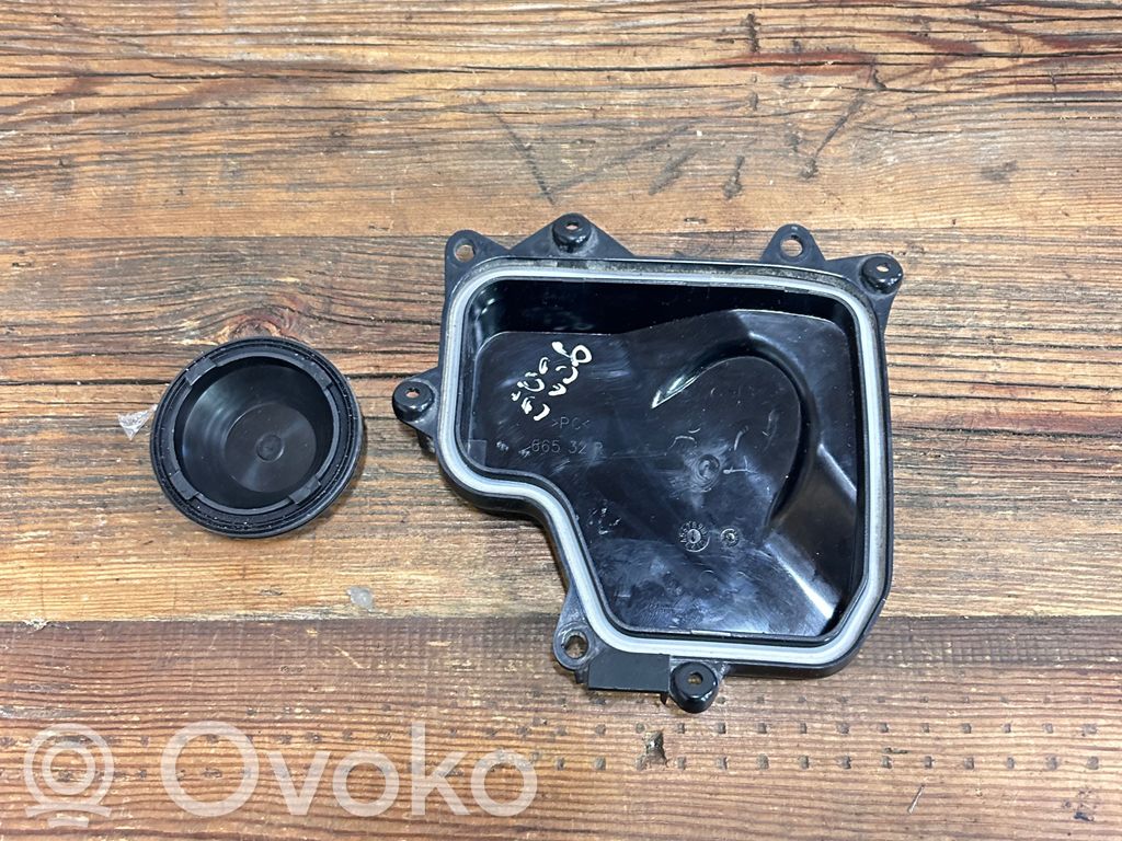 BMW 3 E90 E91 Headlight/headlamp dust cover 