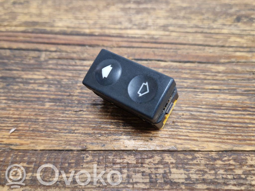 Electric window control switch   8368941