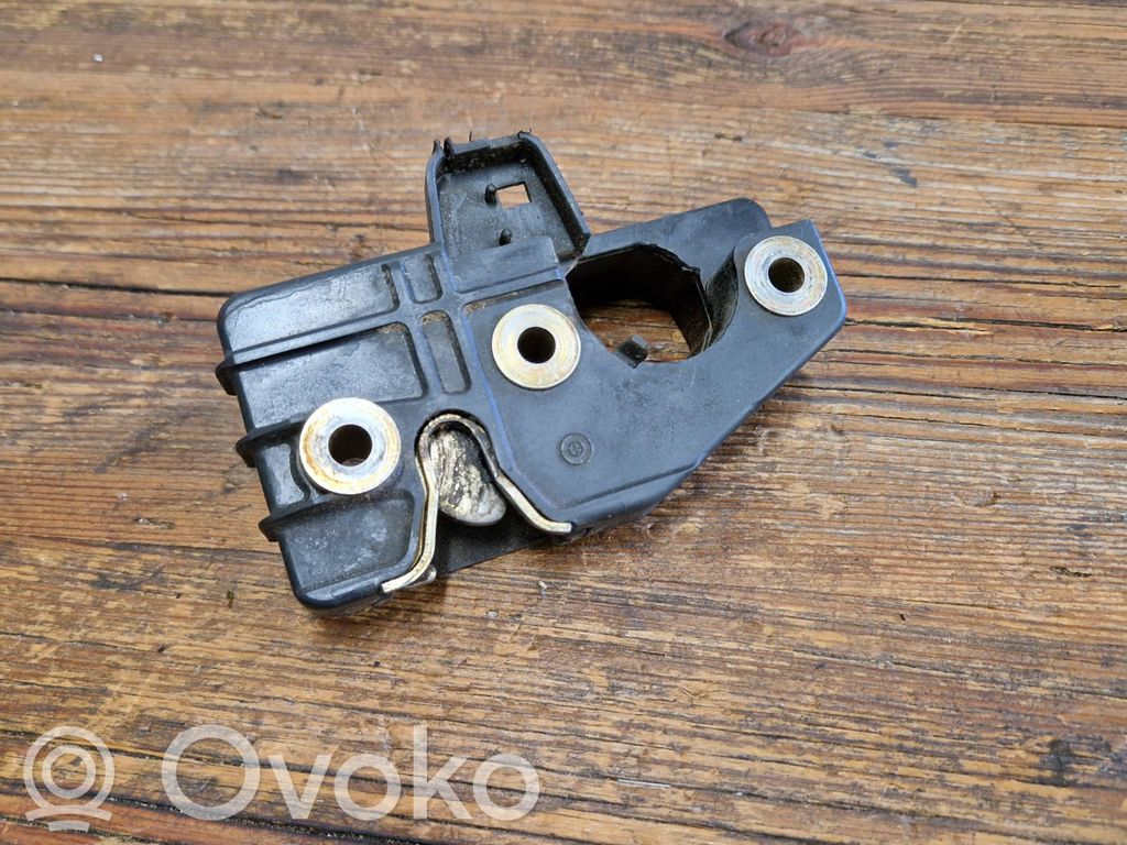 BMW 7 E32 Tailgate/trunk/boot lock/catch/latch 