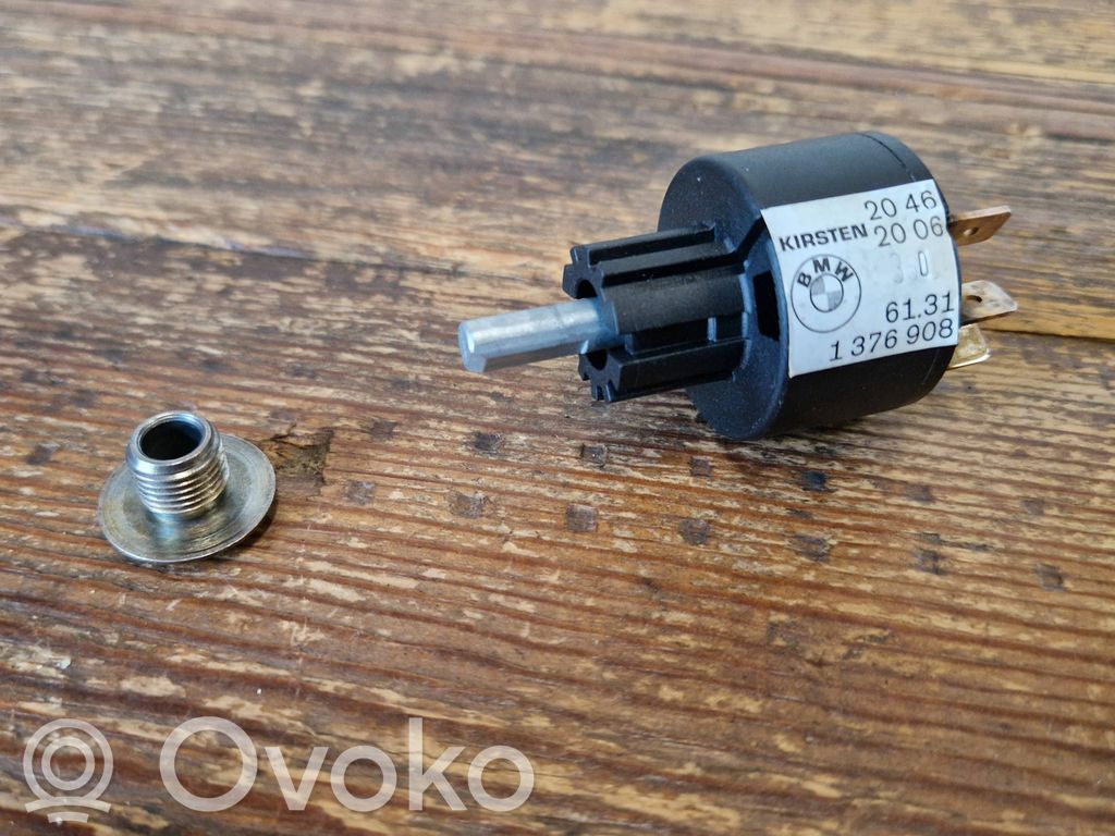 Climate control unit   1376908