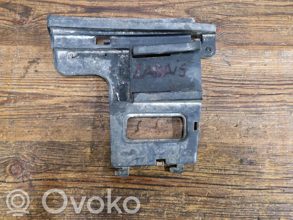 Front bumper mounting bracket   8125308