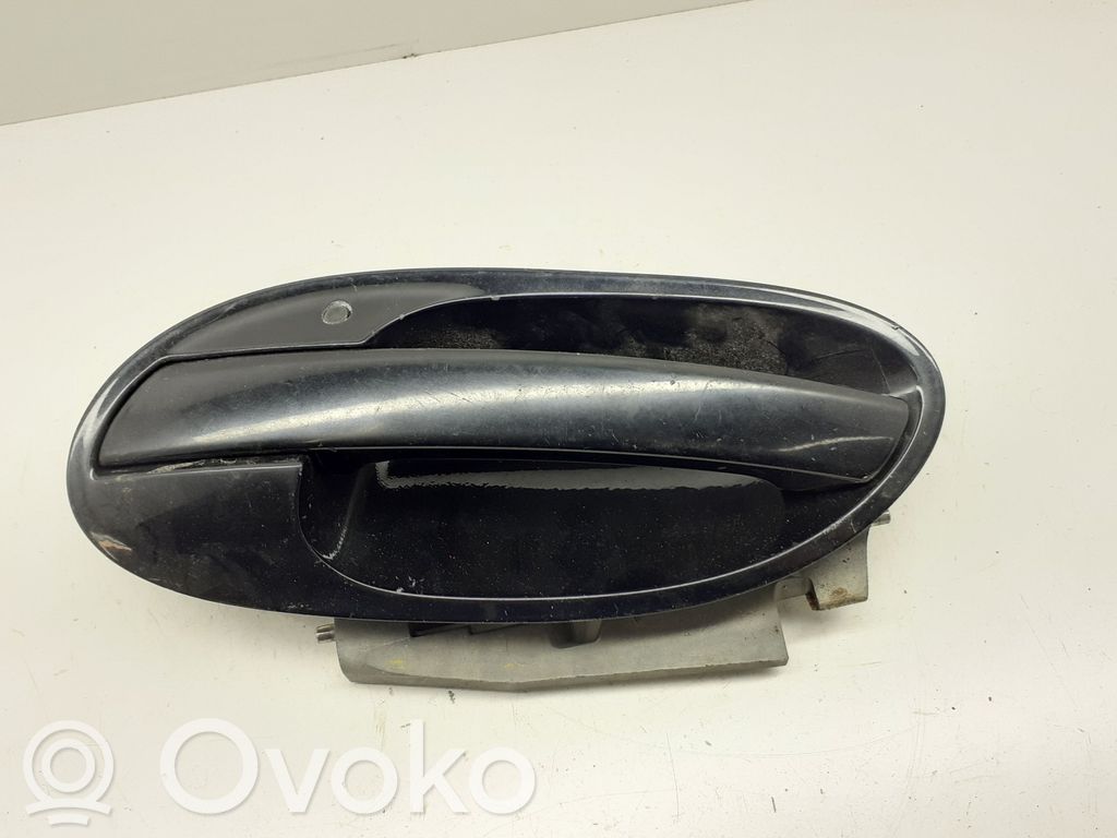 BMW 7 E65 E66 Takaoven ulkokahva 