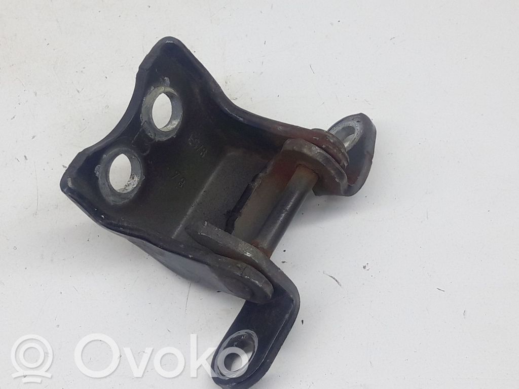 Toyota RAV 4 (XA30) Bisagra inferior puerta delantera 