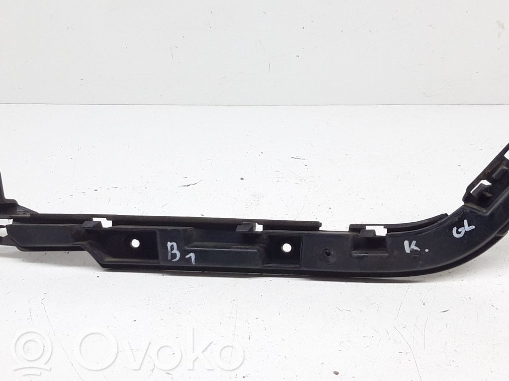 BMW 1 E81 E87 Galinis laikiklis bamperio 
