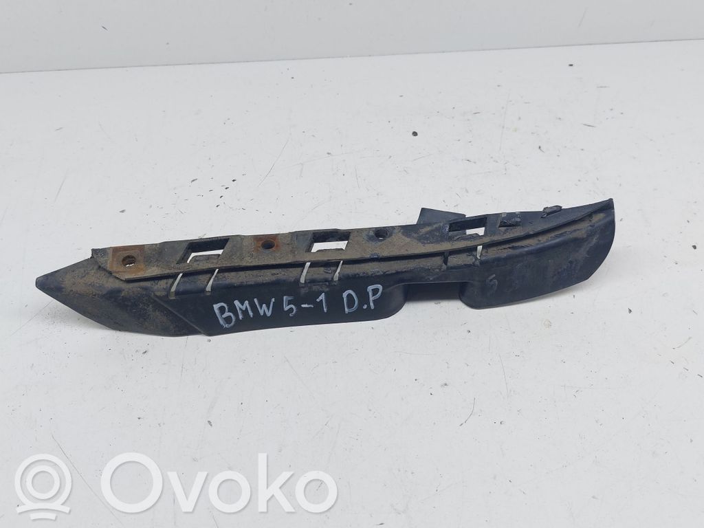BMW 5 E60 E61 Priekšpusē bampera turētājs 