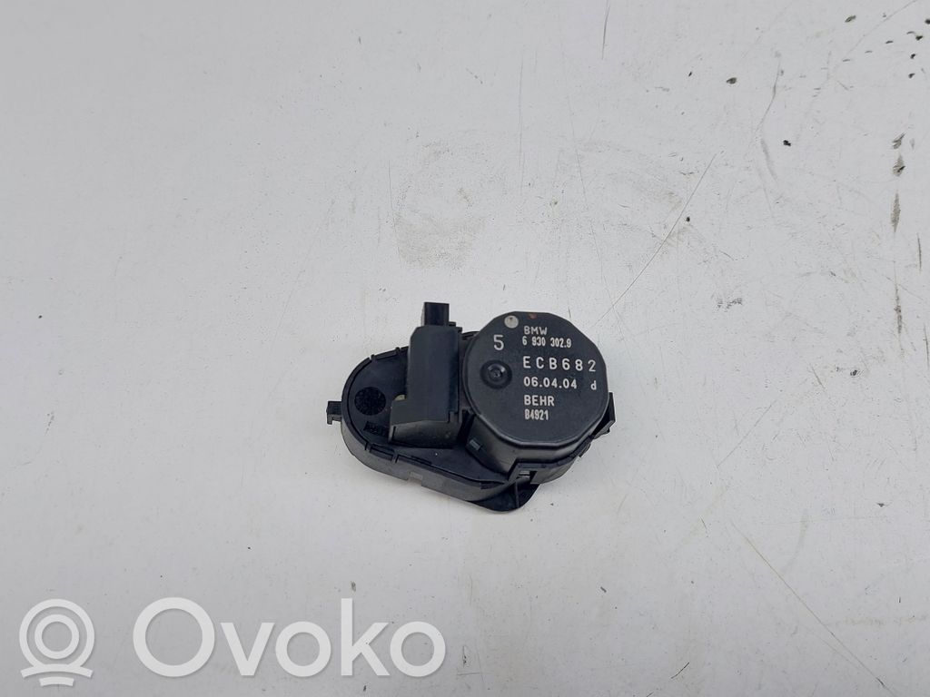 BMW 5 E60 E61 Oro sklendės varikliukas 