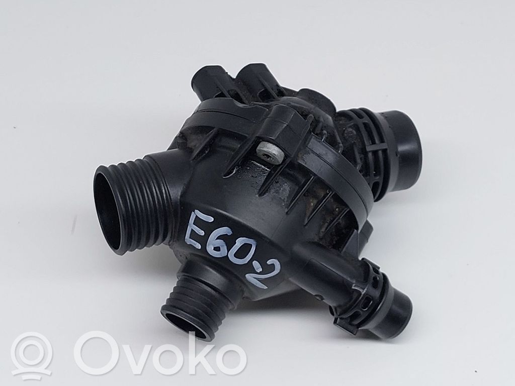 BMW 5 E60 E61 Termostats / termostata korpuss 
