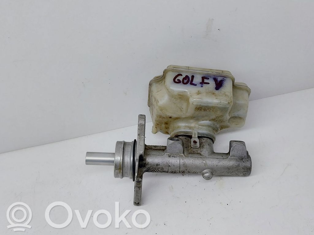 Volkswagen Golf V Pääjarrusylinteri 