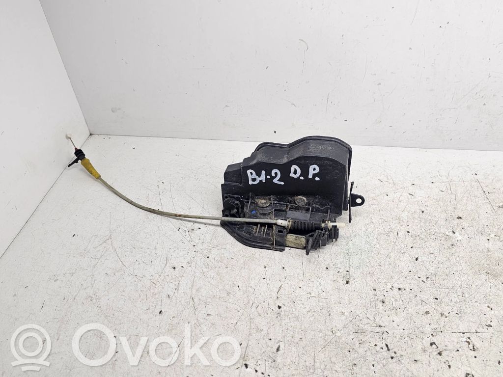 BMW 1 E81 E87 Priekšpusē slēdzene 
