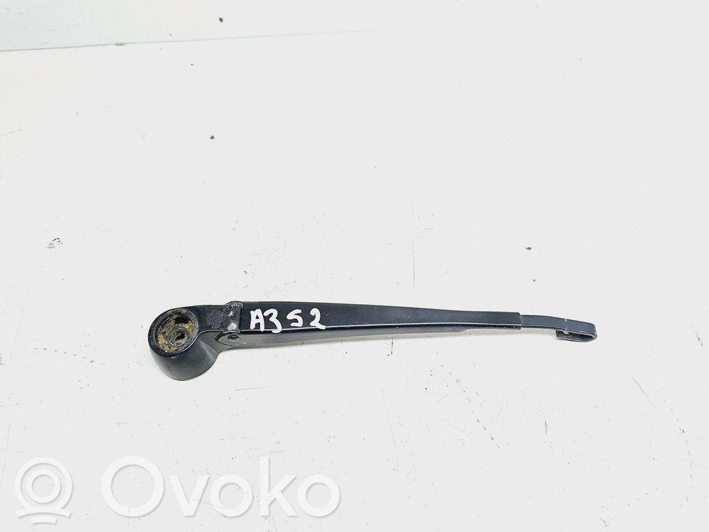 Audi A3 S3 8L Wischerarm Heckscheibe 