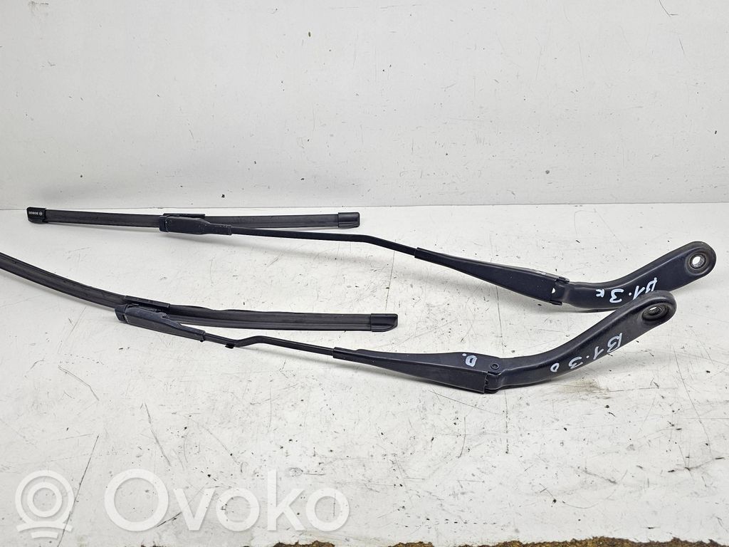 BMW 1 F20 F21 Wycieraczka szyby przedniej / czołowej 