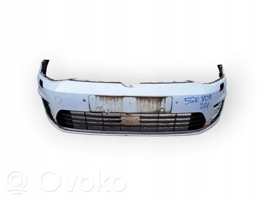 Volkswagen Golf VII Parachoques delantero 