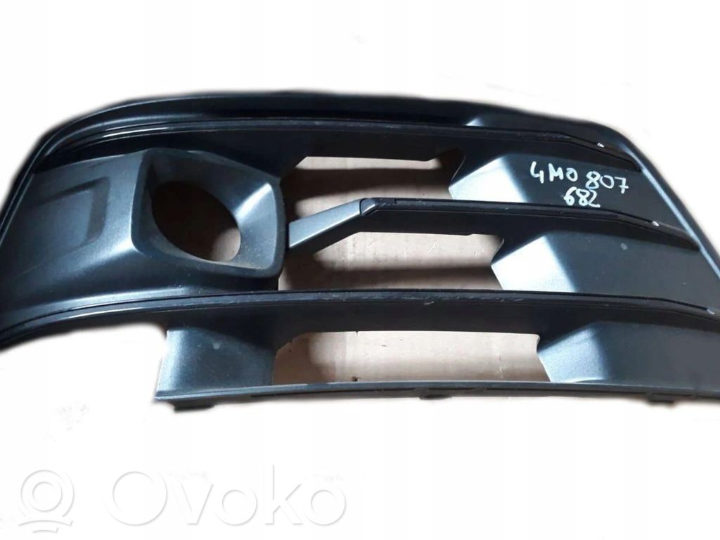 Audi Q7 4M Front bumper lower grill 