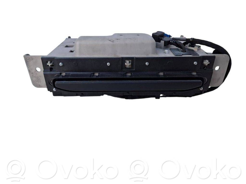 Audi Q7 4M Screen/display/small screen 