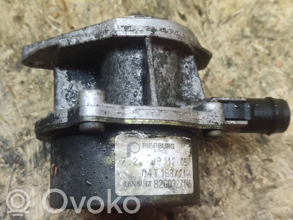 Renault Megane II Vacuum pump 