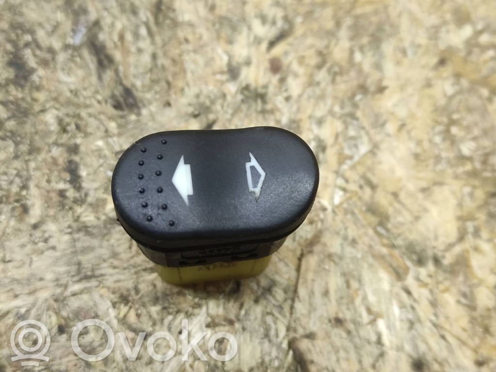Ford Focus Electric window control switch 